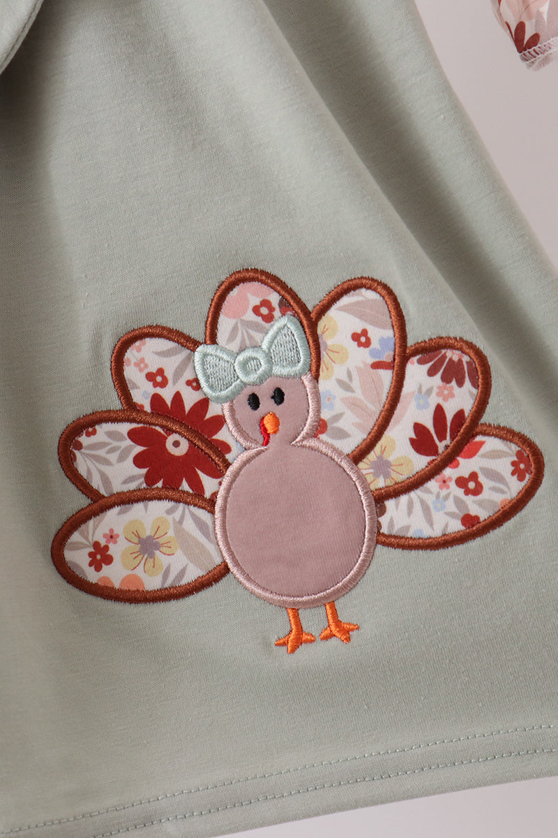 Sage Turkey Applique 2pc Set