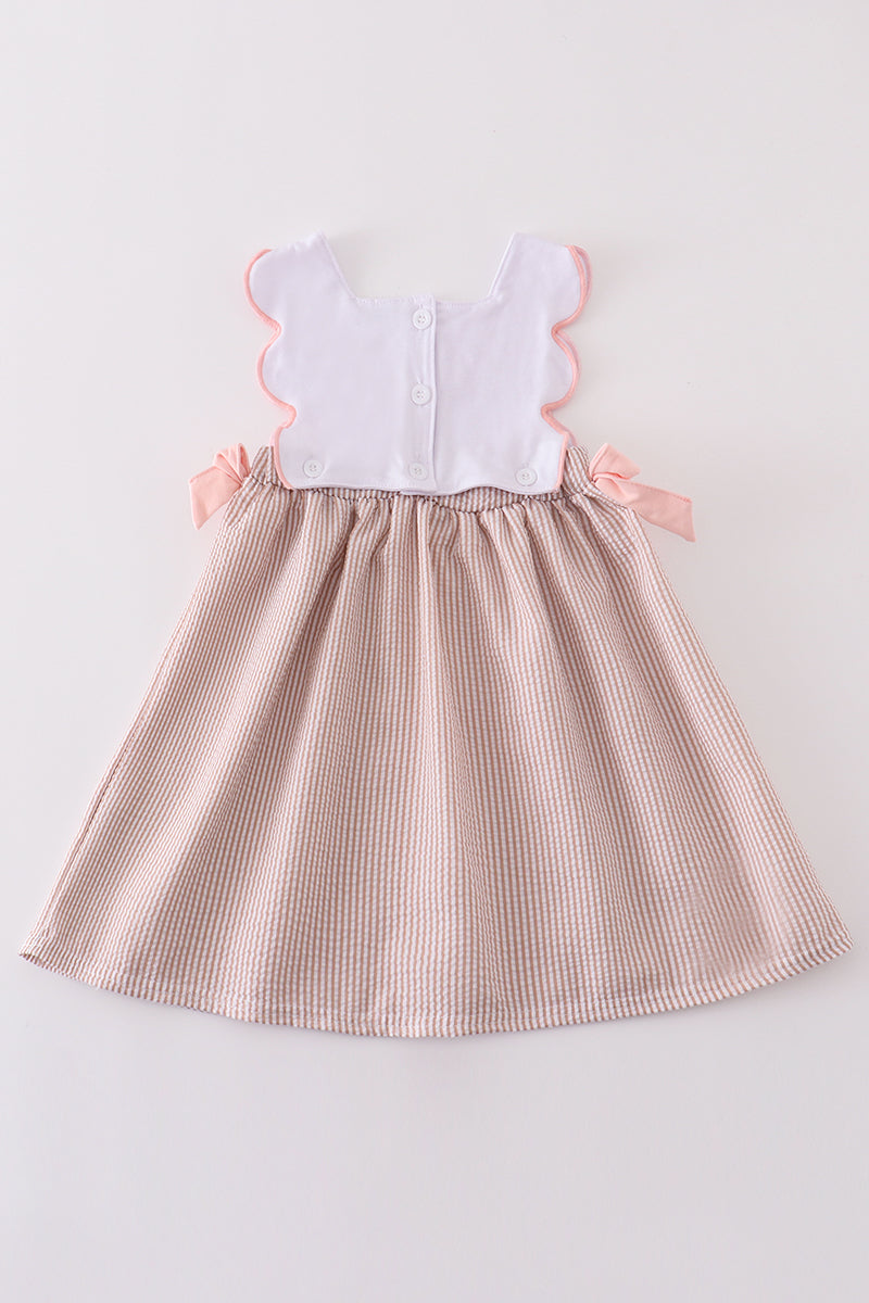 BROWN SHELL STARFISH EMBROIDERED SEERSUCKER DRESS